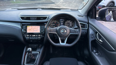 Nissan Qashqai 1.3 DiG-T 160 N-Connecta 5dr Petrol Hatchback